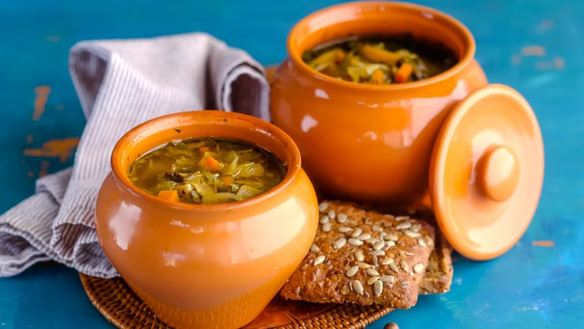 Рецепт Постных щей из квашеной капусты с грибами