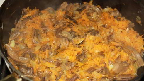 постные щи из свежей капусты с сушеными грибами