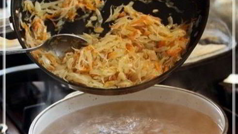 щи постные с гречкой и квашеной капустой