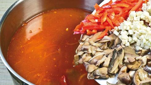 овощная солянка с грибами