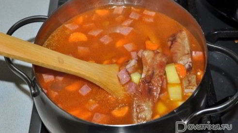 солянка с копчеными ребрами