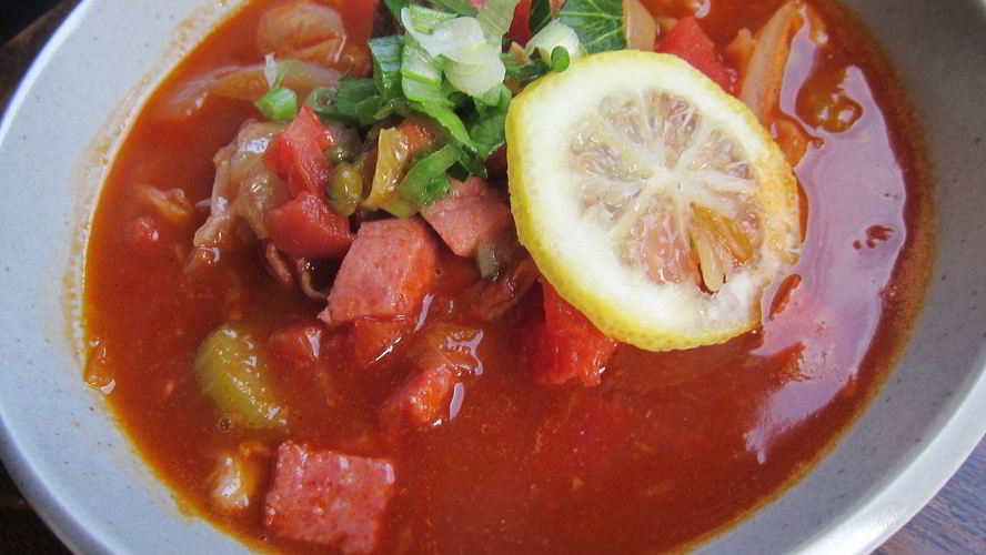 Рецепт солянки с оливками и колбасой