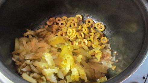 солянка сборная мясная в мультиварке