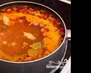 Суп-солянка с сосисками