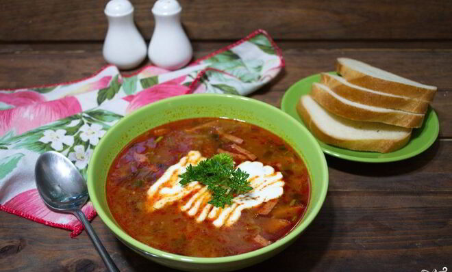 Суп солянка сборная мясная