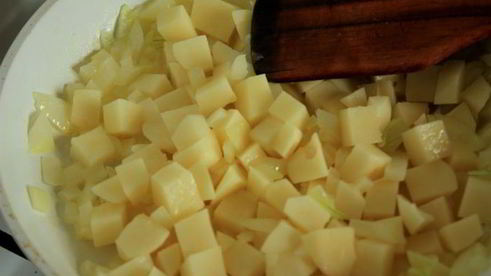 суп из горошка с кориандром