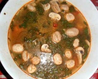 Суп из морепродуктов и шампиньонов