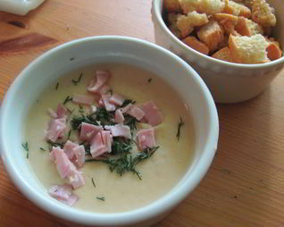 Суп-пюре из белой фасоли с розмарином