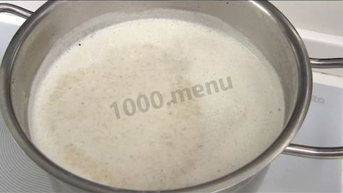 суп пюре из шампиньонов со сливками и мускатным орехом