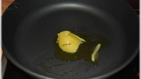 суп-пюре из тыквы с курицей и зеленым горошком