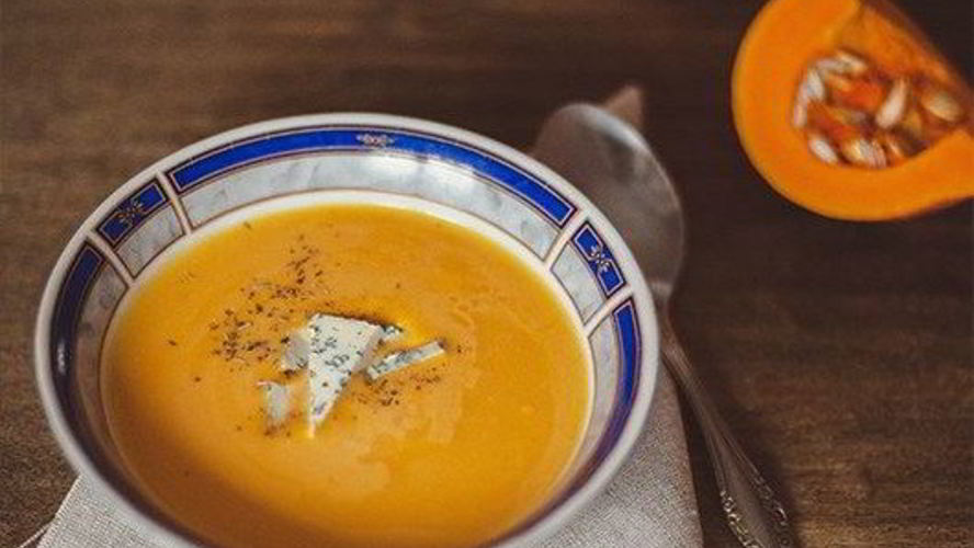 Рецепт супа-пюре из тыквы с сыром рокфор