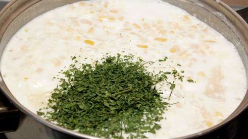 сырный суп-пюре с консервированной кукурузой