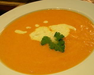 Тыквенный суп-пюре с имбирным кремом