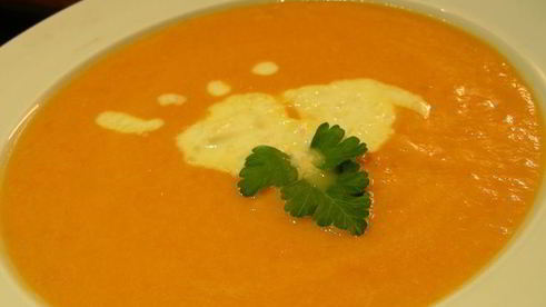 тыквенный суп-пюре с имбирным кремом