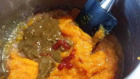 тыквенный суп-пюре с запеченным нутом