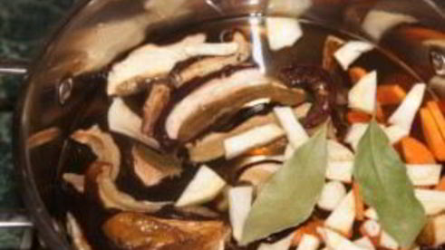 суп с баклажанами и грибами