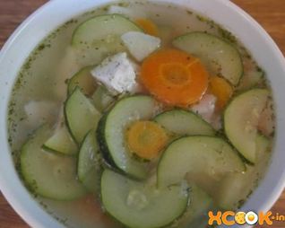Суп с кабачком и курицей