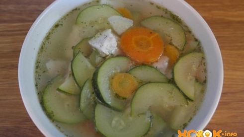 суп с кабачком и курицей