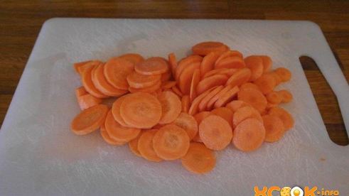 суп с кабачком и курицей