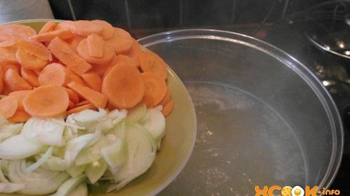 суп с кабачком и курицей