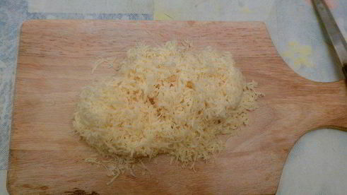 суп с колбасным сыром и шампиньонами