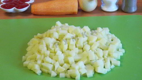 суп с консервированной фасолью и курицей