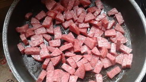 сырный суп с колбасой