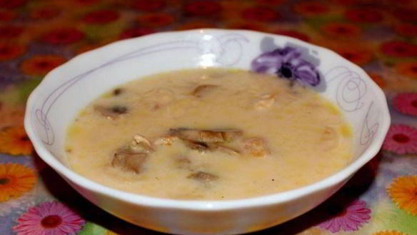 Рецепт Сырного супа с курицей и грибами