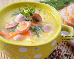 Сырный суп с сосисками