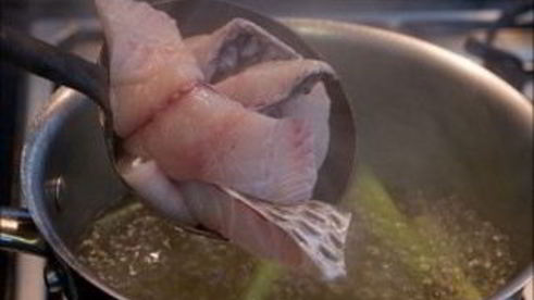 тайский рыбный суп