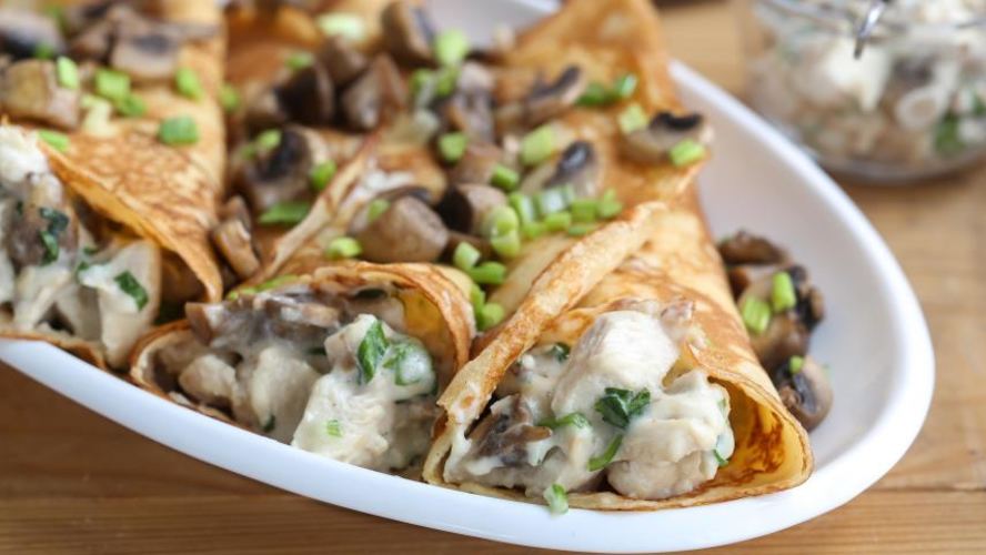Рецепт блинчиков с грибами и курицей