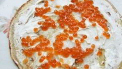 блинчики с икрой красной