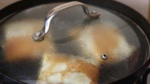 блинчики с колбасой и сыром