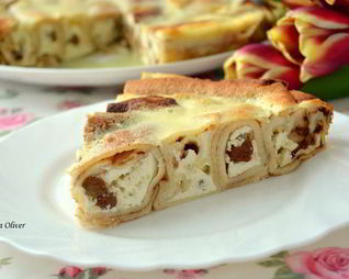 Блинная ванильная Улитка с творогом и изюмом