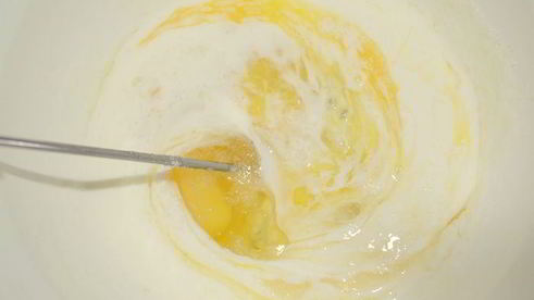 блинная ванильная улитка с творогом и изюмом