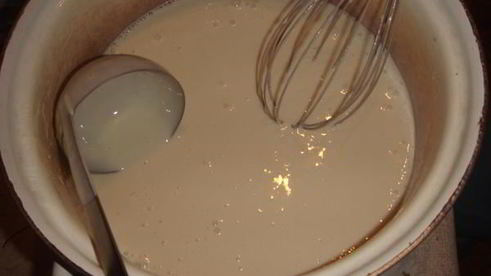 блины с копченым кальмаром и овощами