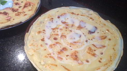 блины с припеком с форелью и с яблоком