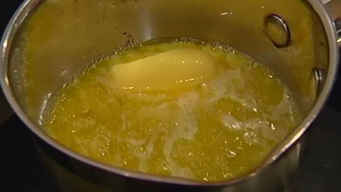 блины с сельдью, яйцами и укропом