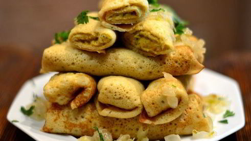 дырчатые налистники с начинкой из гороха