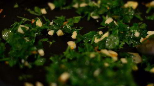 дырчатые налистники с начинкой из гороха