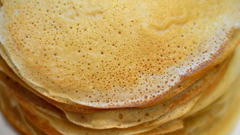 дырчатые налистники с начинкой из гороха