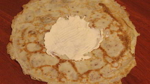 фаршированные блинчики с семгой и плавленным сыром