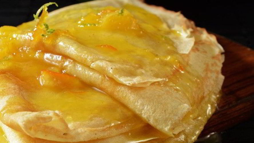 Рецепт нежных блинчиков с апельсиново-ванильным соусом