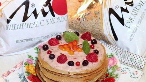 нежные панкейки с фруктовым соусом