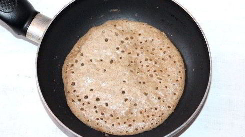 нежные панкейки с фруктовым соусом