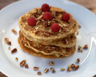 Полезные панкейки с яблоком