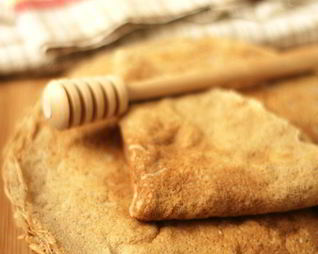 Цельнозерновые блины на молочной сыворотке