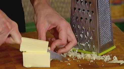 английские булочки с грецкими орехами и сыром