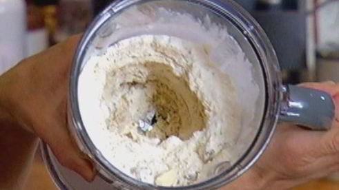 английские булочки с грецкими орехами и сыром