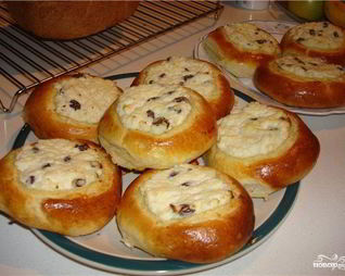 Булочка с творогом